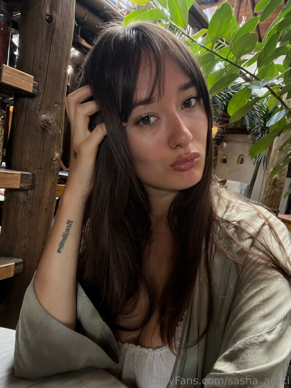 sasha araki